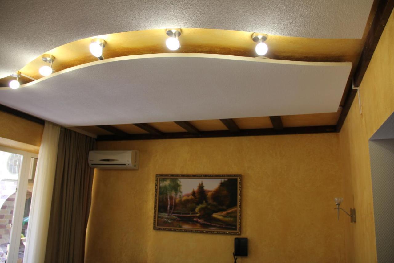 Mishyn-City Hotel Dobrovlyany Exterior photo