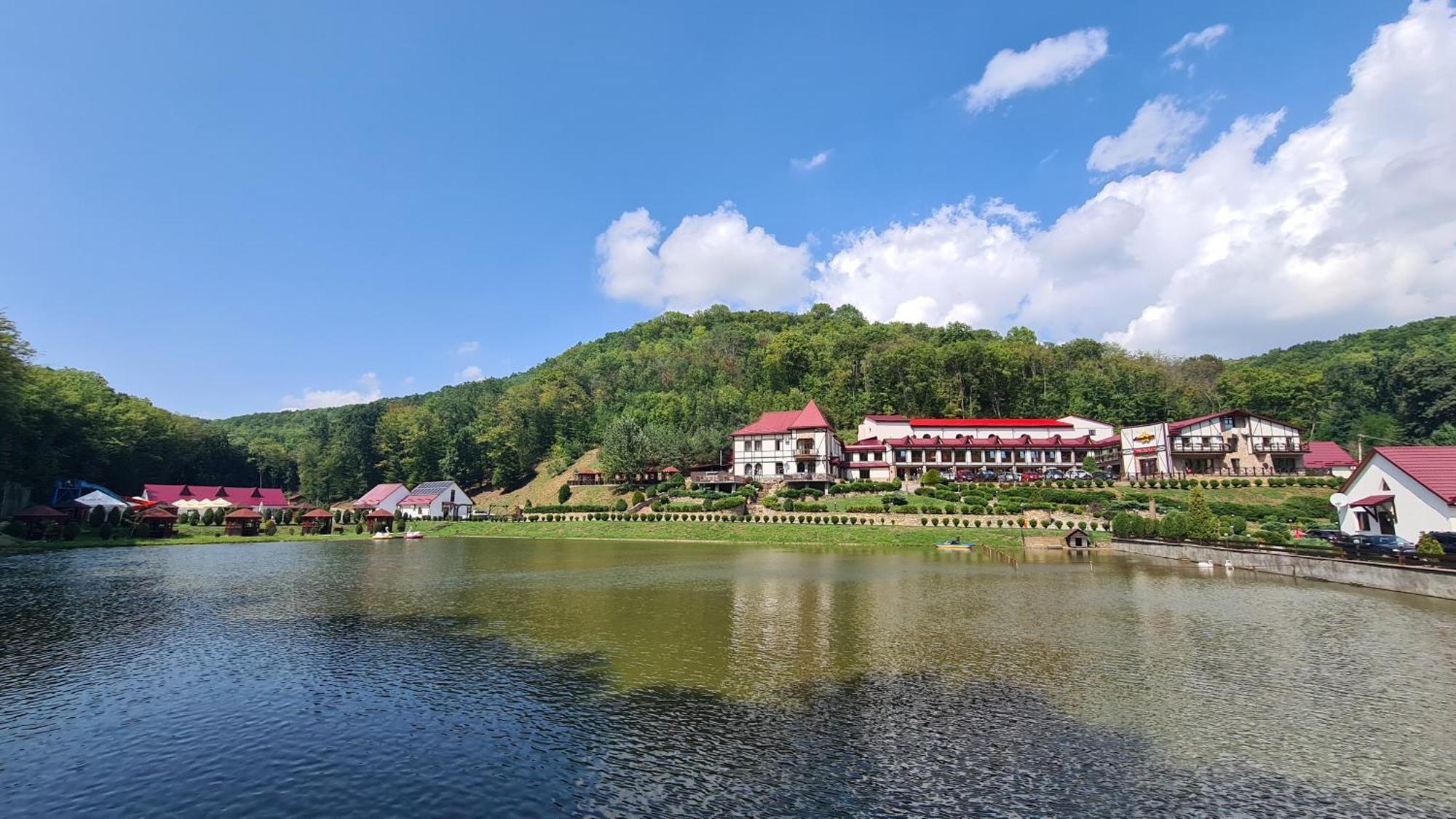 Mishyn-City Hotel Dobrovlyany Exterior photo